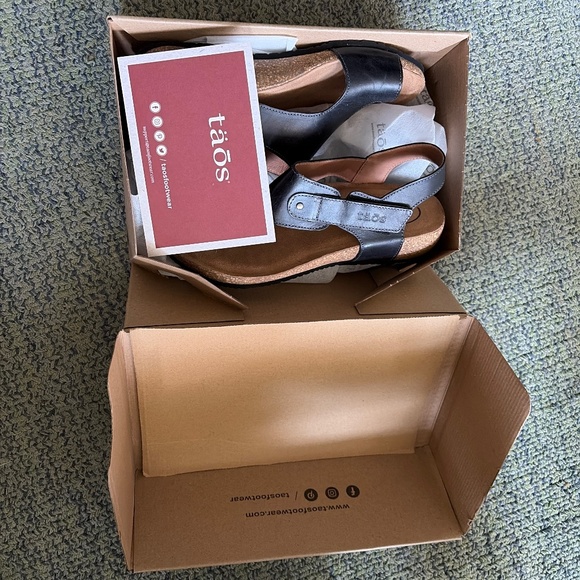 Taos Shoes - Taos Fame sandal